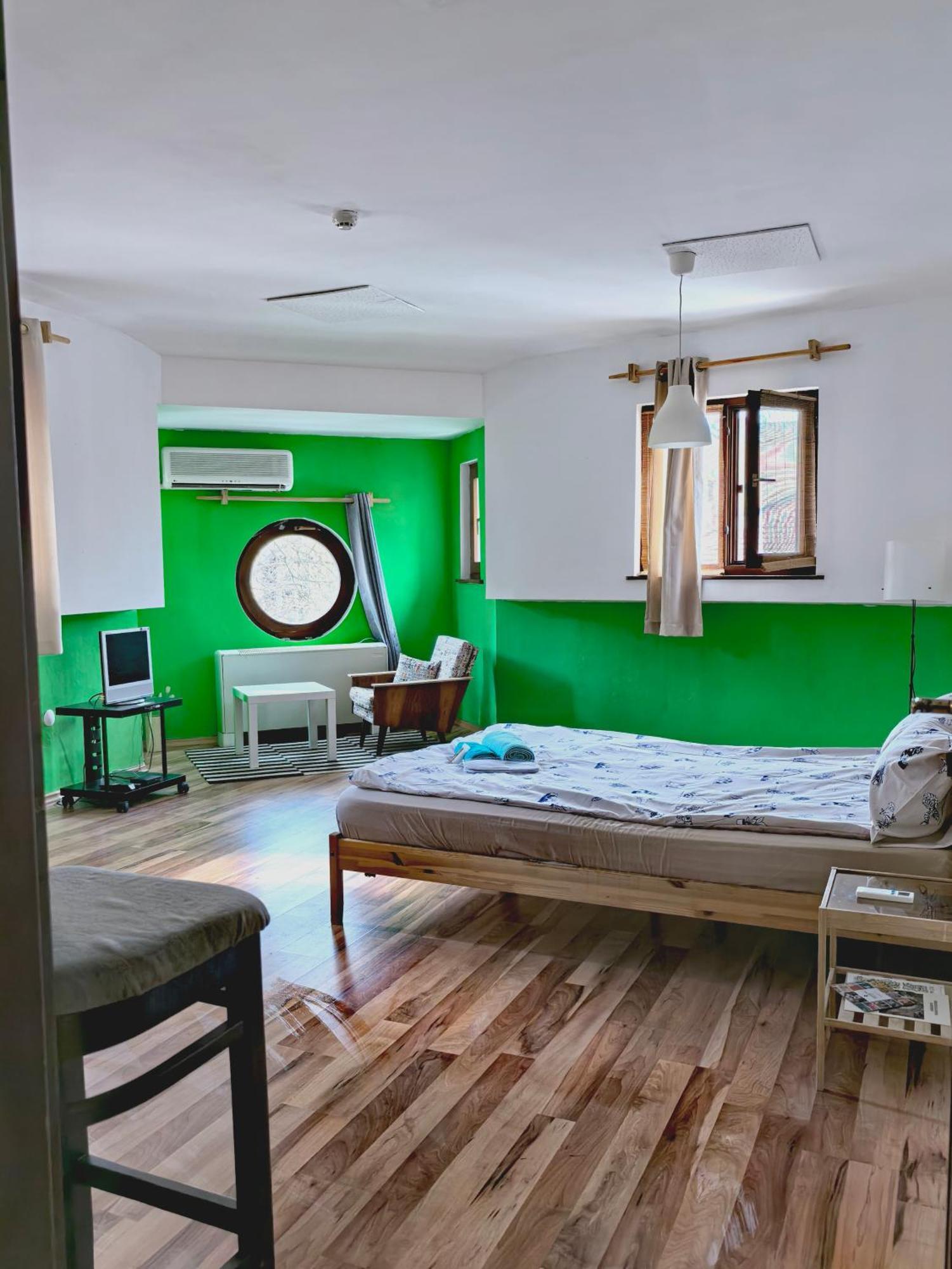 4 Rooms Plovdiv Exterior photo